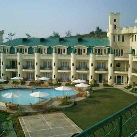 Club Bali Suites At Kota Bunga Cipanas  Buitenkant foto