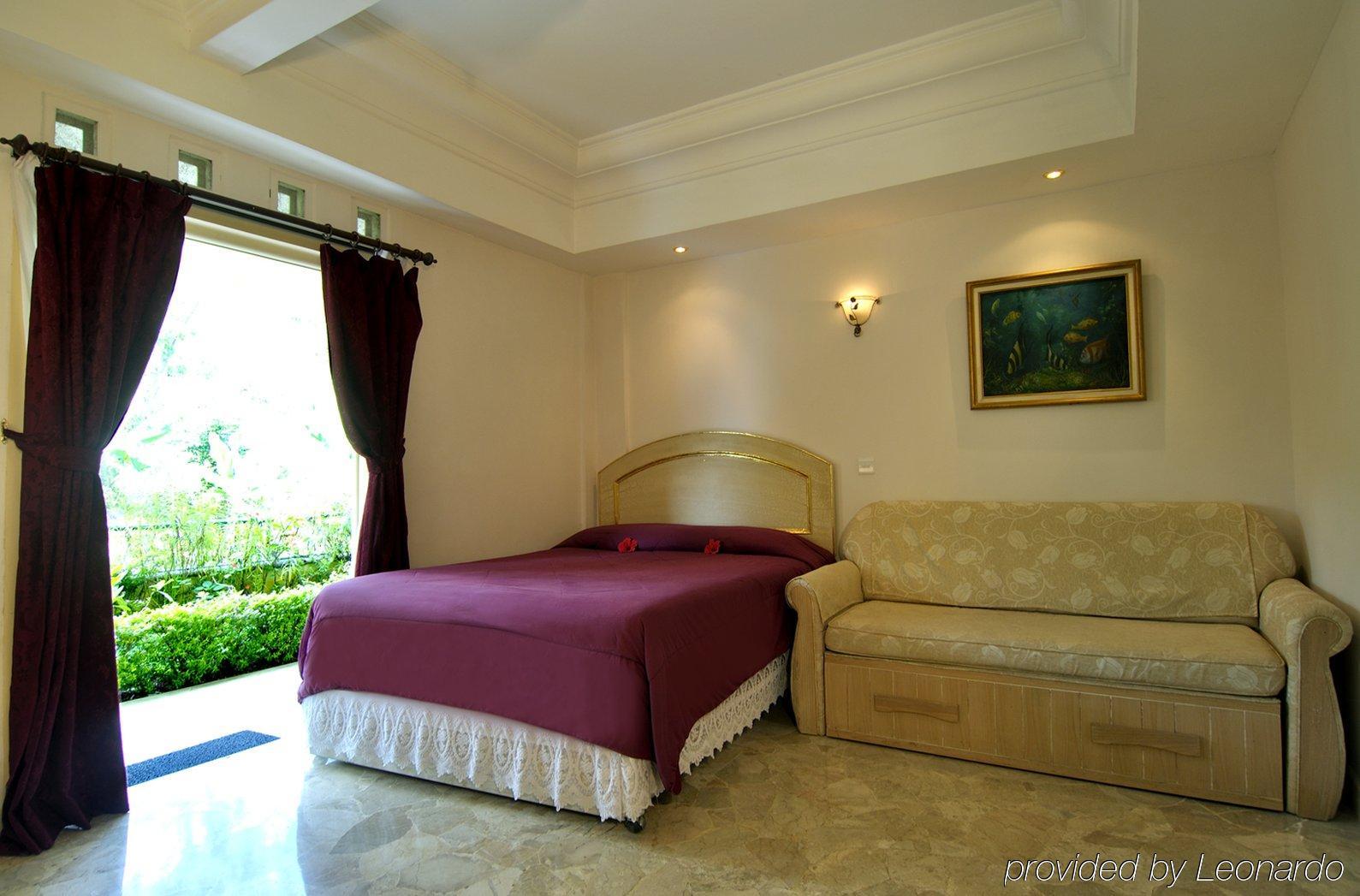 Club Bali Suites At Kota Bunga Cipanas  Buitenkant foto