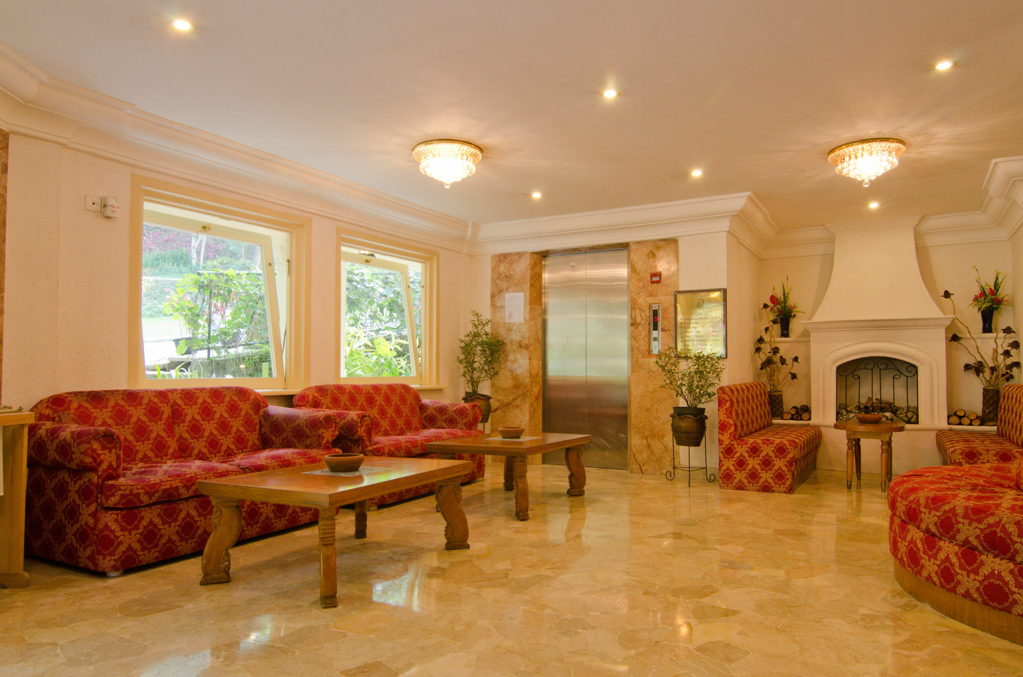 Club Bali Suites At Kota Bunga Cipanas  Buitenkant foto